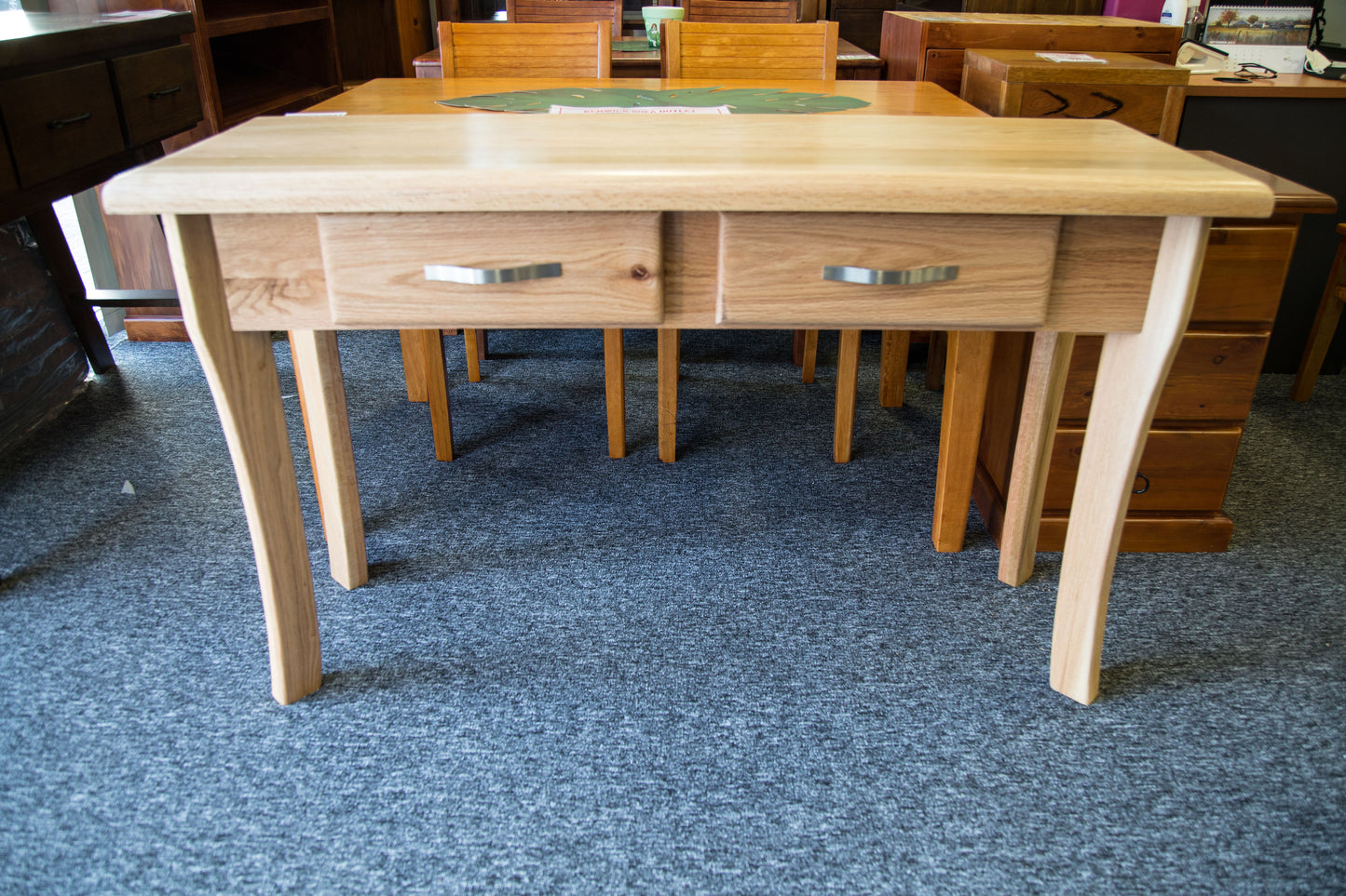 Santros Oak Hall Table